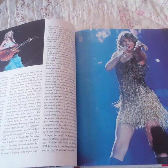 Taylor Swift: This Is Our Song Book - Picture 10 of 10